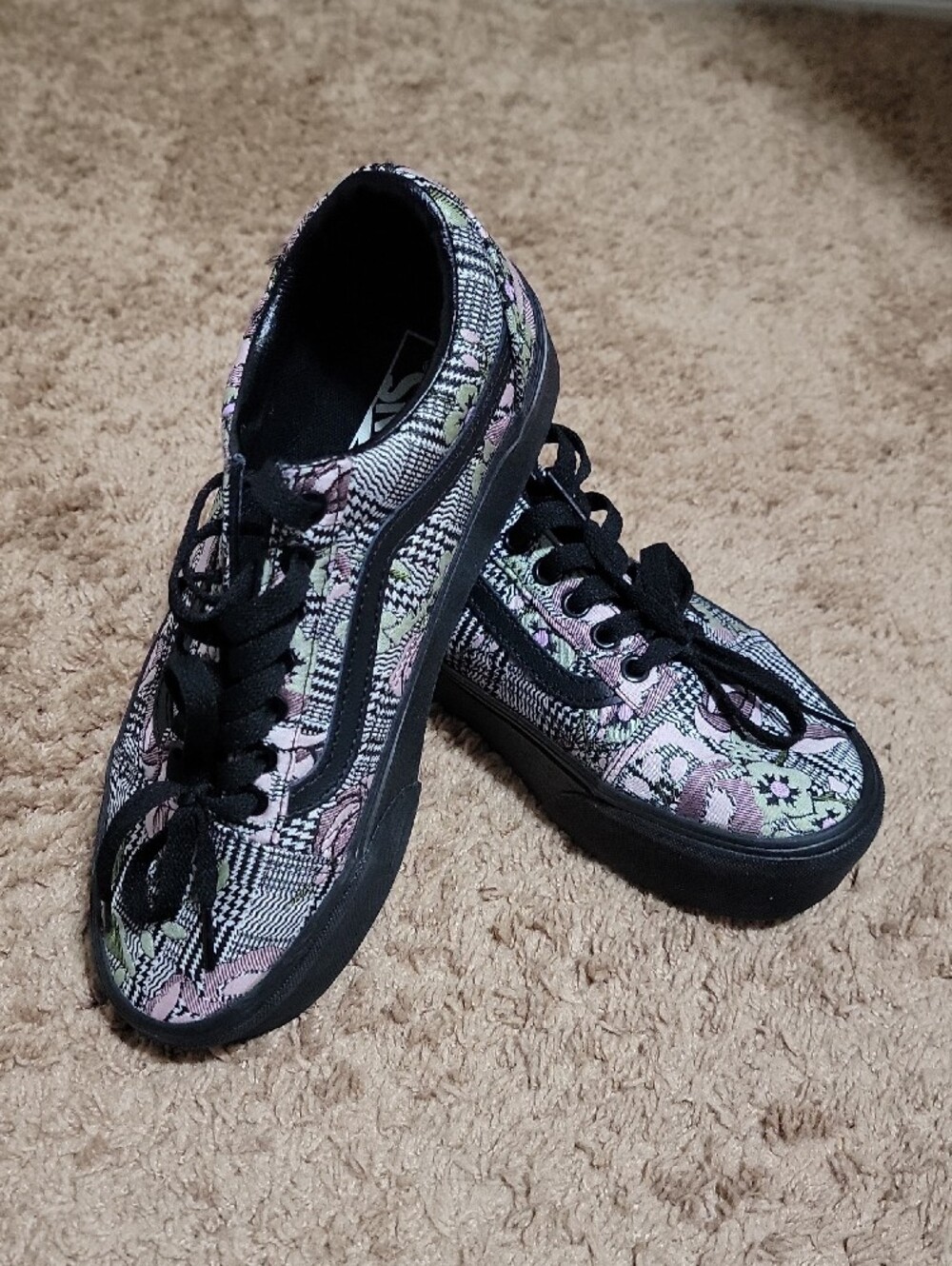 Vans Black Floral Patterned Sneakers - Picture 8 of 9